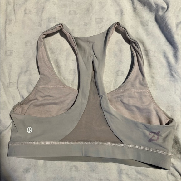 Peloton/Lululemon Invigorate Sports Bra - Picture 2 of 2